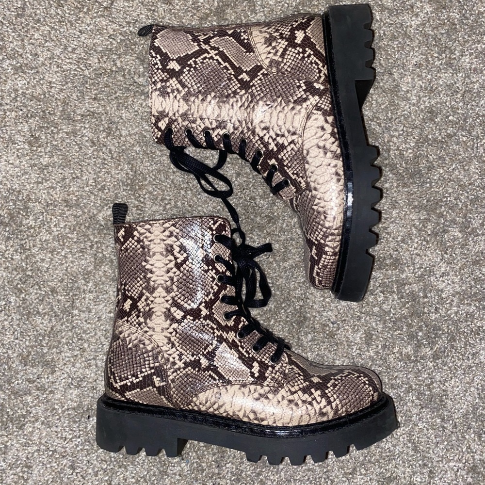Steve Madden snake print combat boots size 7
